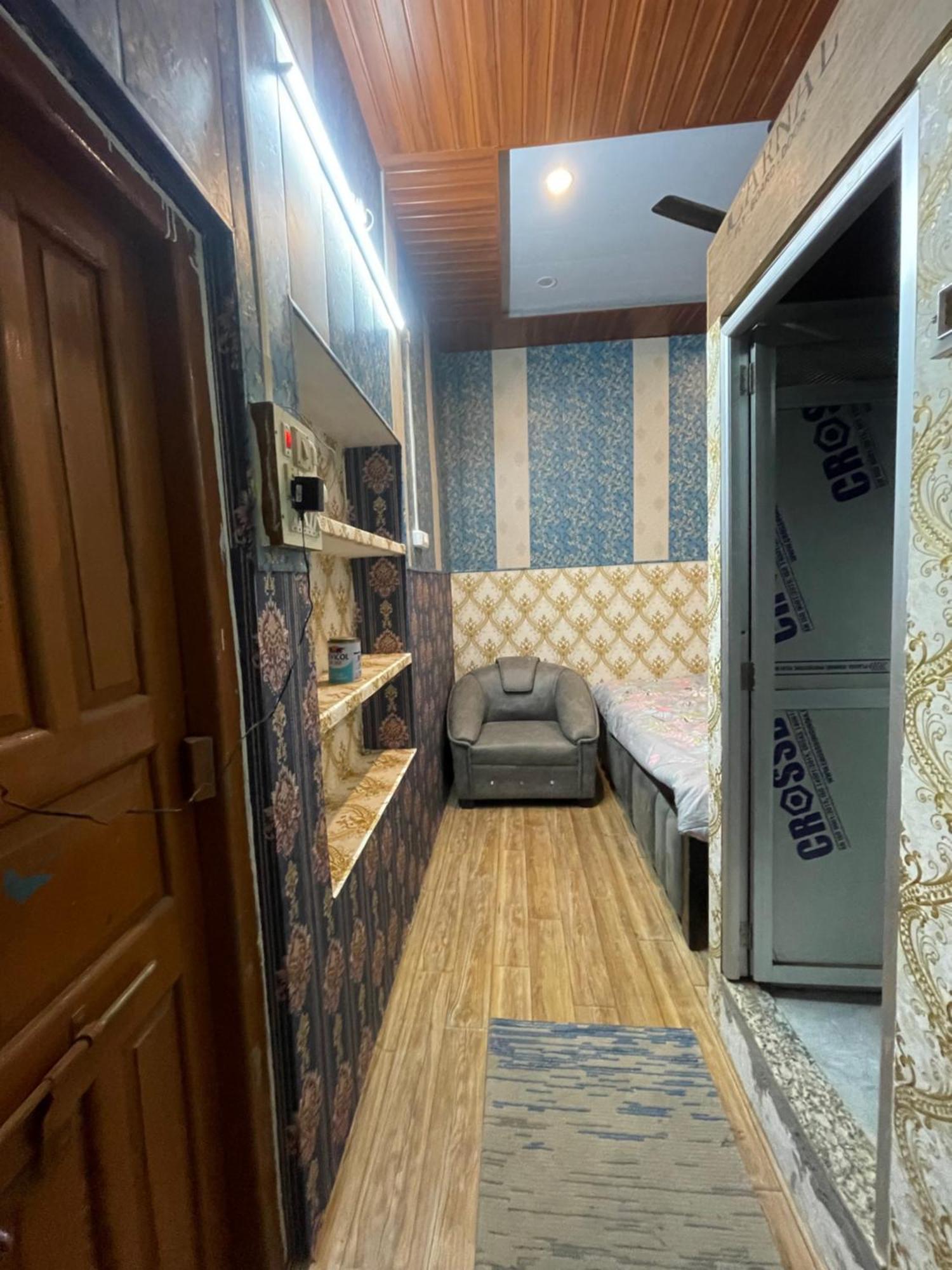Swastik Home Stay Ravindpuri Benares Buitenkant foto