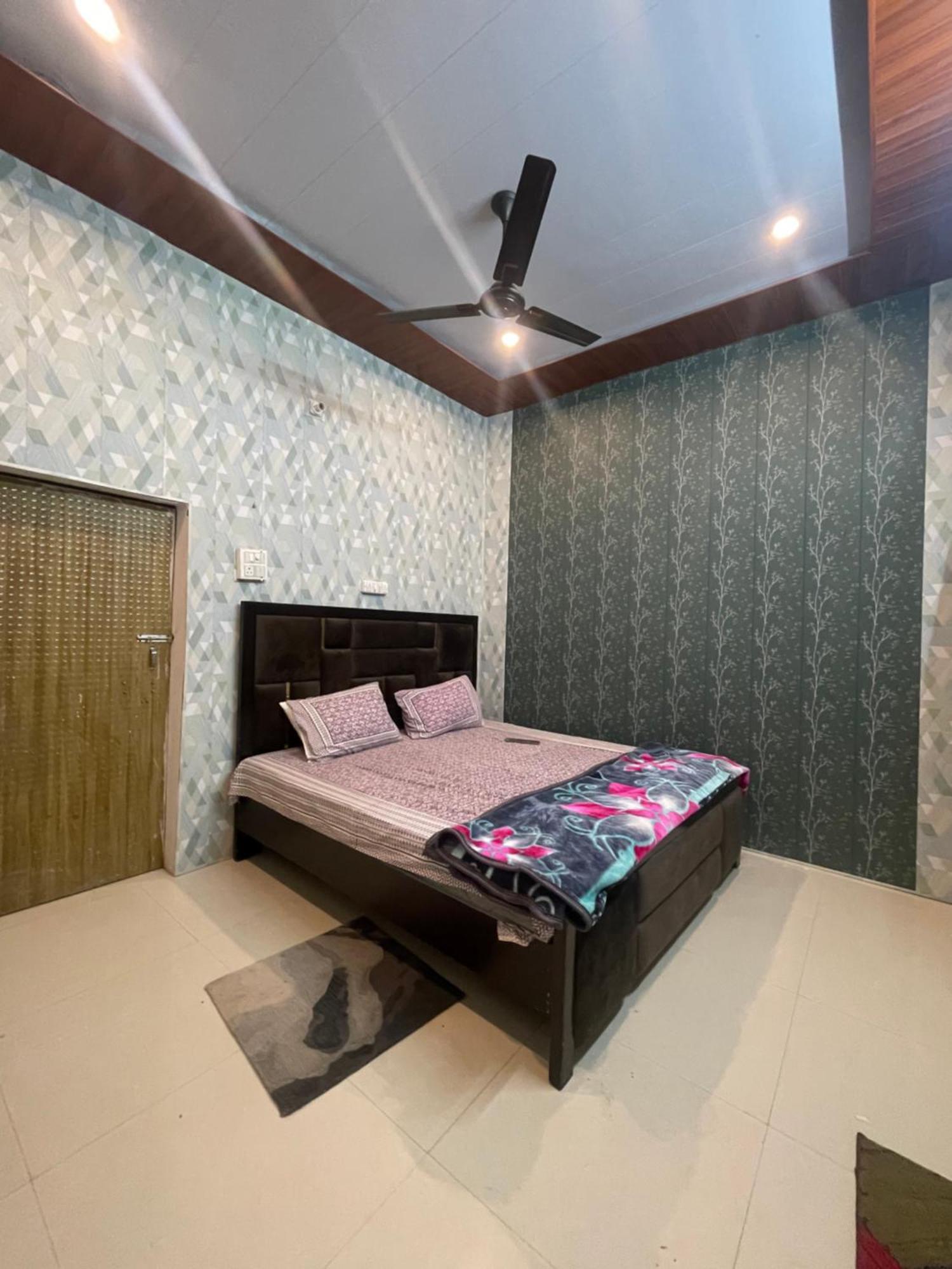 Swastik Home Stay Ravindpuri Benares Buitenkant foto