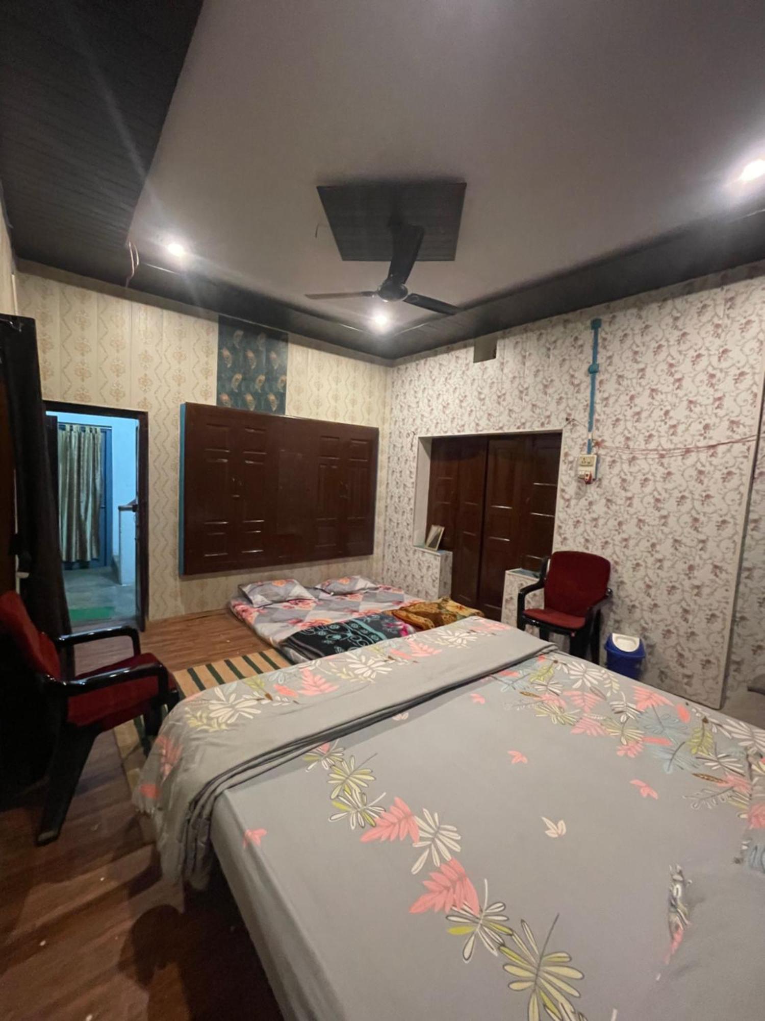 Swastik Home Stay Ravindpuri Benares Buitenkant foto